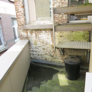  à Namur 9